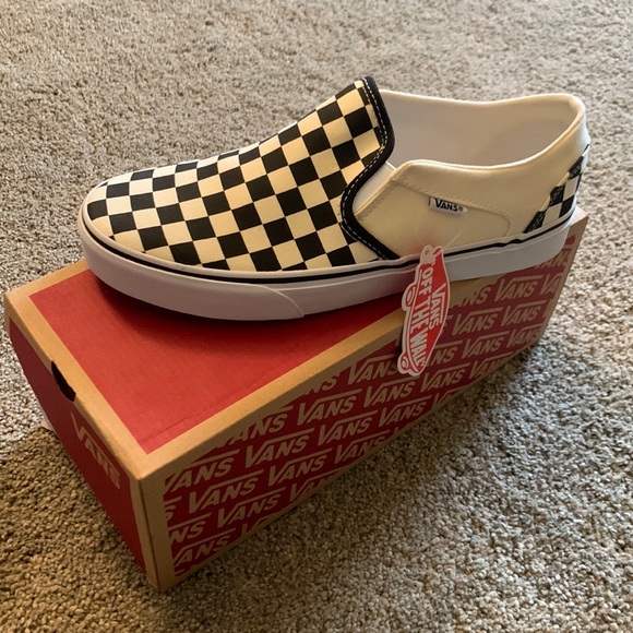 Vans Shoes - Brand new women’s checkered vans